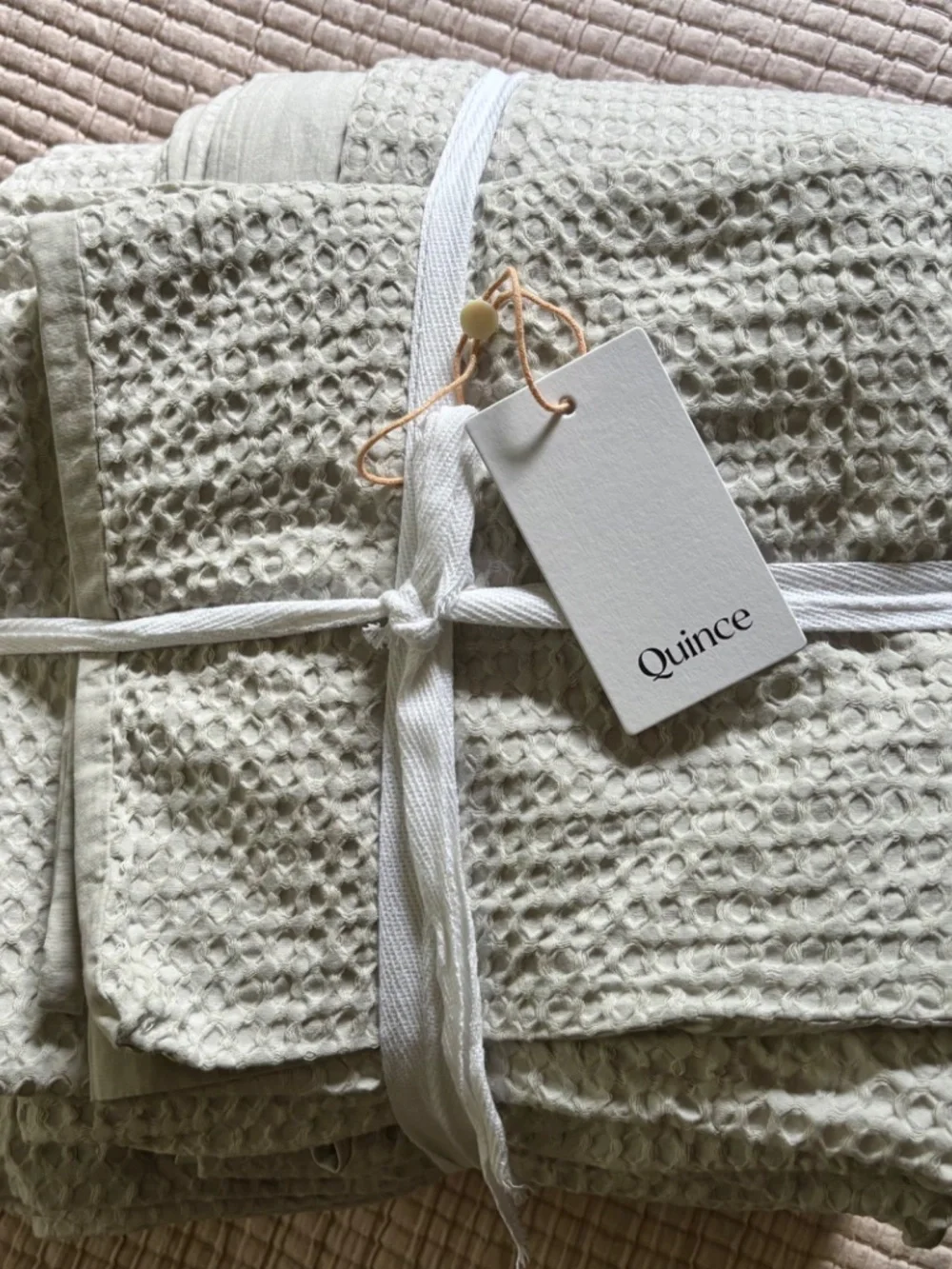 Quince Organic Luxe Honeycomb Duvet Cover Set (includes shams) - King / Cal King - Picture 6 of 8
